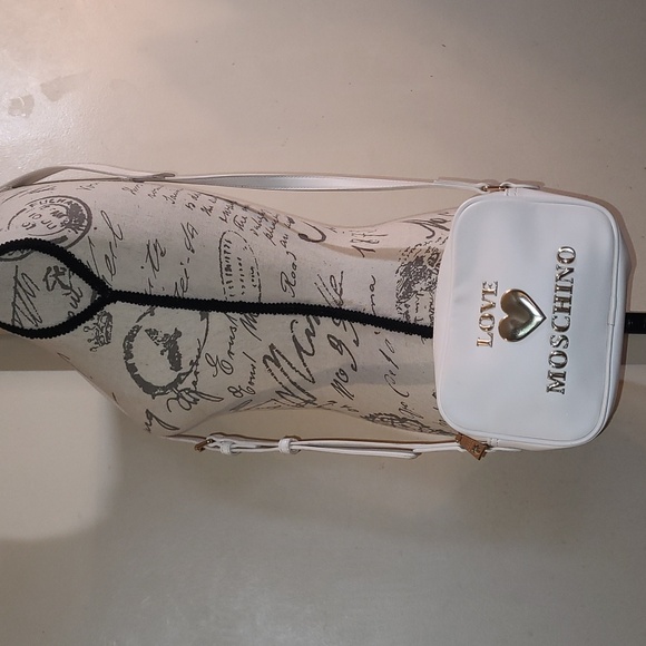 Love Moschino ☆ Crossbody Bag - Picture 5 of 13